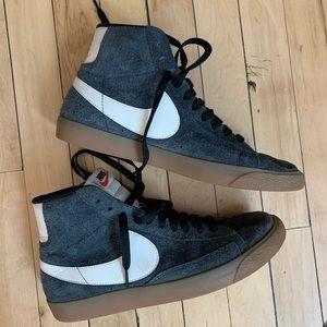 Nike high top shoes